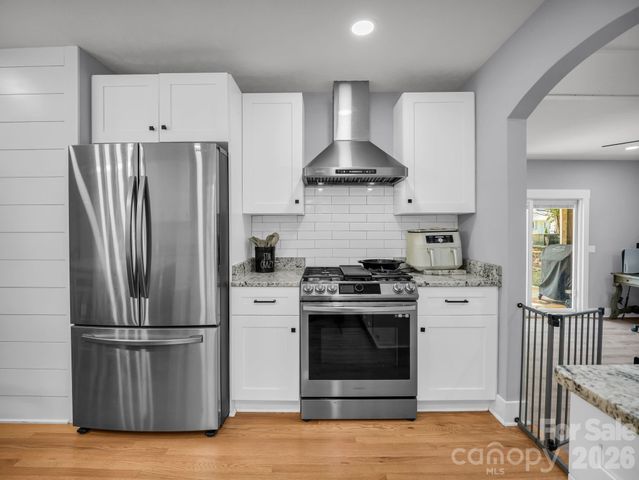 3208 Florida Drive, Hendersonville, NC 28792