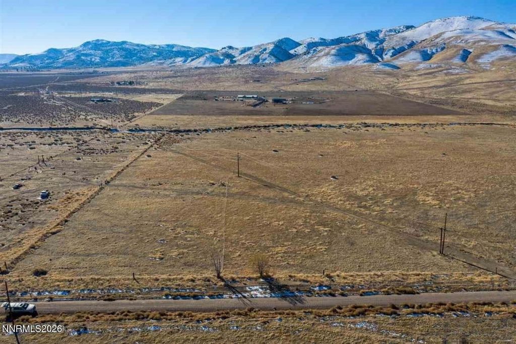 Image 3 of property listing at 40 ACR Sharrock Road, Reno, NV 89510