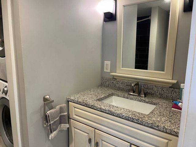 4 Summit Street, Freetown, MA 02717
