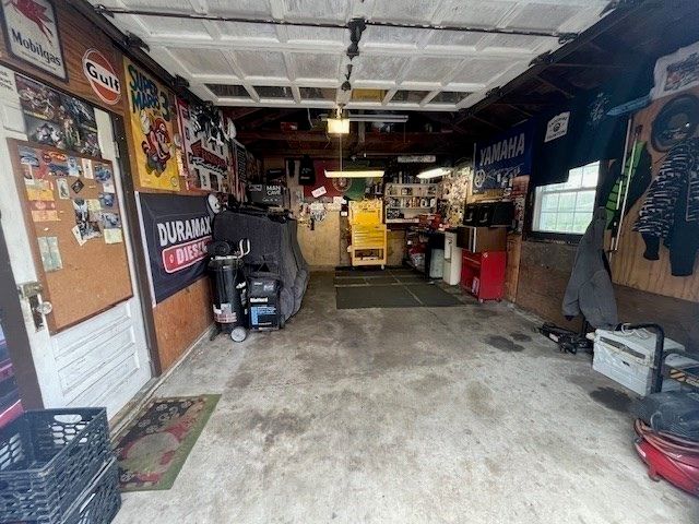 4 Summit Street, Freetown, MA 02717
