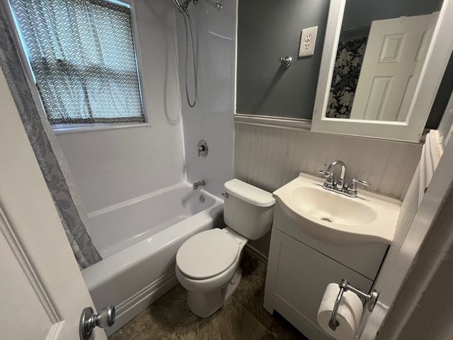 4 Summit Street, Freetown, MA 02717