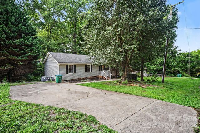 505 S 13th Street, Bessemer City, NC 28016