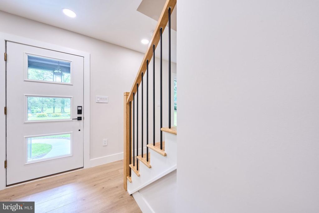 Image 62 of property listing at 11318 VALE RD, Oakton, VA 22124