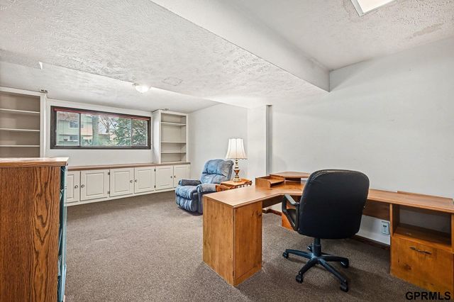 15243 Madison Street, Omaha, NE 68137