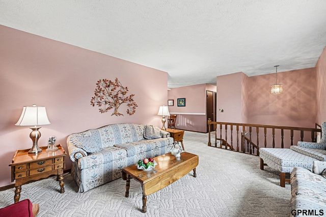 15243 Madison Street, Omaha, NE 68137