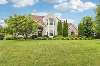 1175 Aspen COURT, Grafton, WI 53024