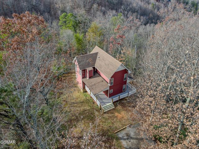 4224 S Boogertown Road, Sevierville, TN 37876