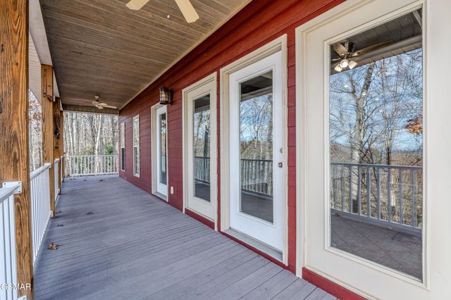 4224 S Boogertown Road, Sevierville, TN 37876