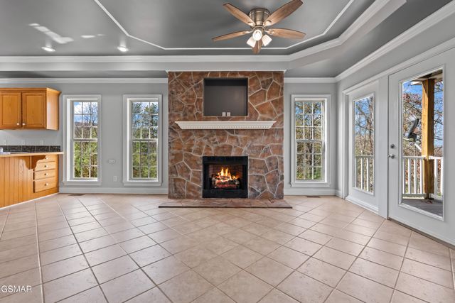 4224 S Boogertown Road, Sevierville, TN 37876