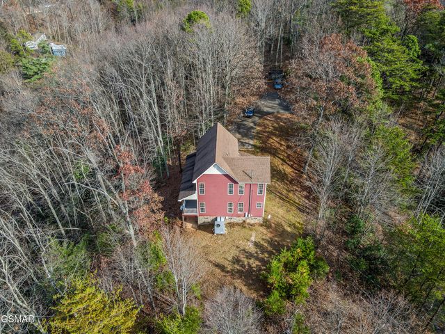 4224 S Boogertown Road, Sevierville, TN 37876