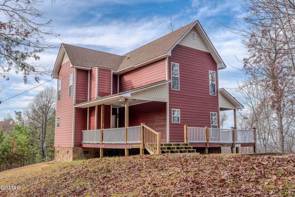 4224 S Boogertown Road, Sevierville, TN 37876
