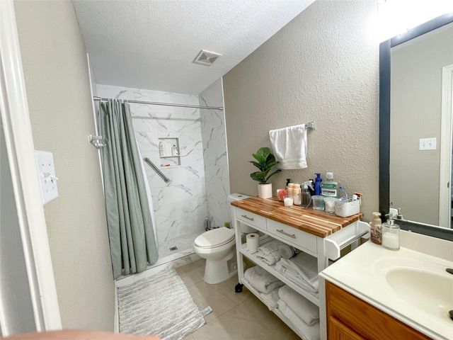 2642 Skyview Ridge Court, Houston, TX 77047