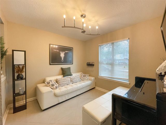 2642 Skyview Ridge Court, Houston, TX 77047