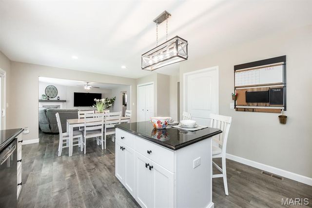 3448 Dakota Drive, Shiloh, IL 62221