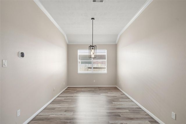 24503 Lakecrest Bend Drive, Katy, TX 77493