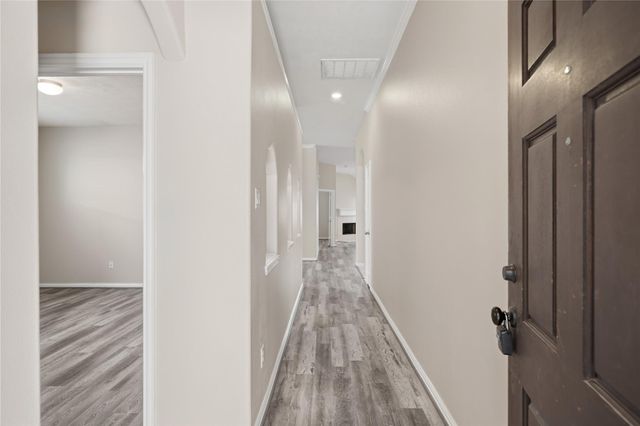 24503 Lakecrest Bend Drive, Katy, TX 77493