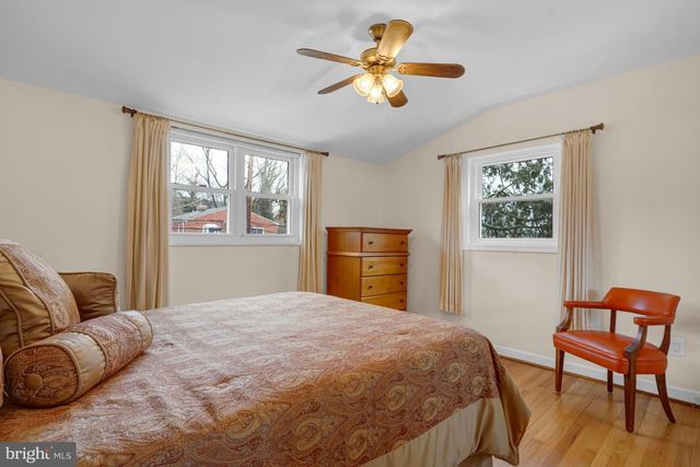 110 E TAYLOR RUN PKWY, Alexandria, VA 22314