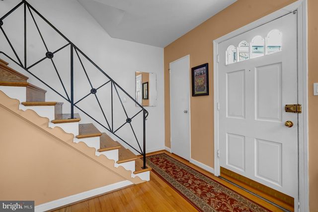 110 E TAYLOR RUN PKWY, Alexandria, VA 22314