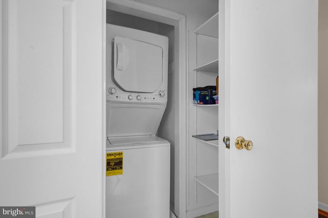 110 E TAYLOR RUN PKWY, Alexandria, VA 22314