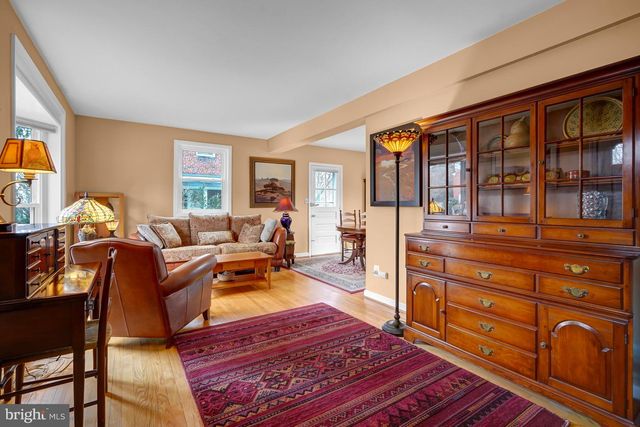 110 E TAYLOR RUN PKWY, Alexandria, VA 22314