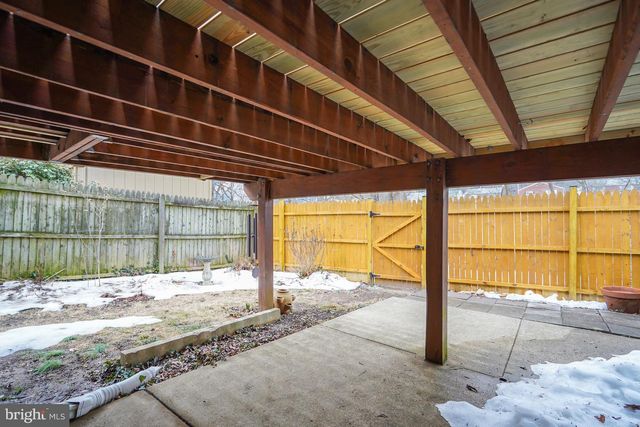 110 E TAYLOR RUN PKWY, Alexandria, VA 22314