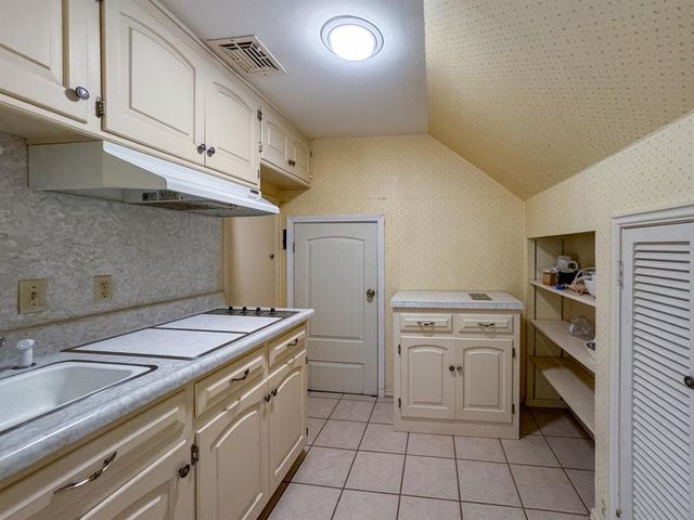 1218 Benson Drive, Norman, OK 73071