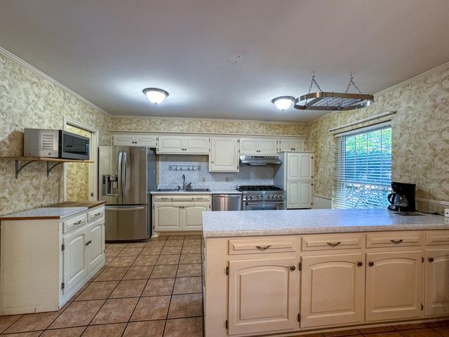 1218 Benson Drive, Norman, OK 73071