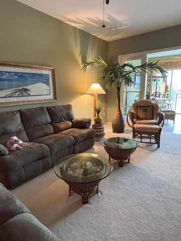 12 Harbour Isle Drive W 204, Fort Pierce, FL 34949