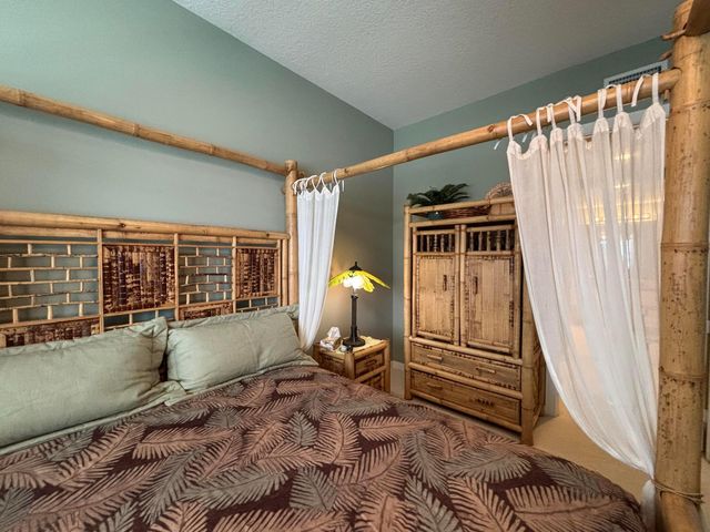 12 Harbour Isle Drive W 204, Fort Pierce, FL 34949