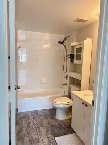 2119 SE 10th Ave 910, Fort Lauderdale, FL 33316