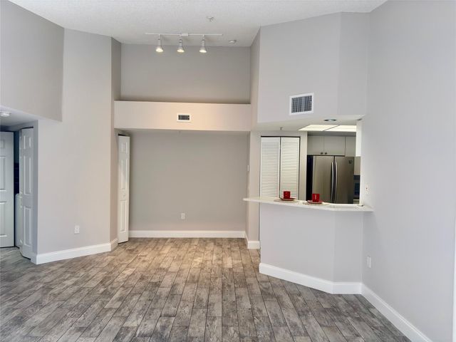 2119 SE 10th Ave 910, Fort Lauderdale, FL 33316