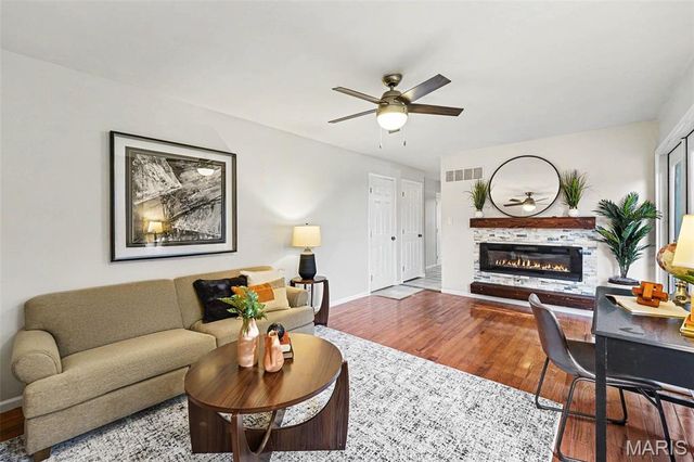 591 Summit Hills Drive, Fenton, MO 63026