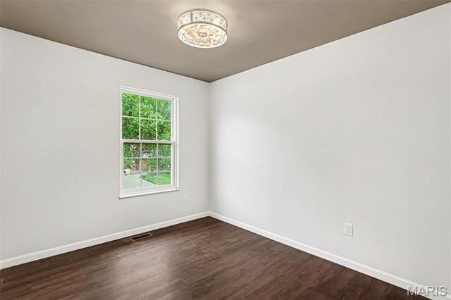 591 Summit Hills Drive, Fenton, MO 63026