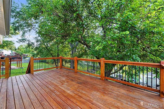 591 Summit Hills Drive, Fenton, MO 63026