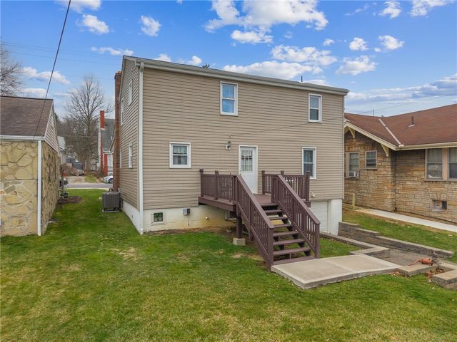 605 W Grant St, Houston, PA 15342