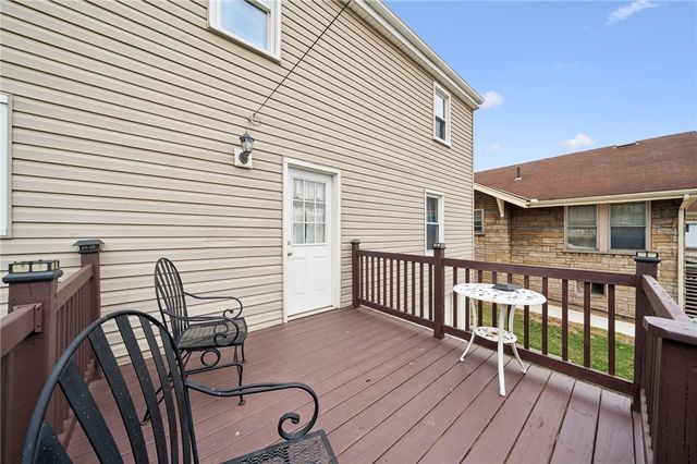 605 W Grant St, Houston, PA 15342