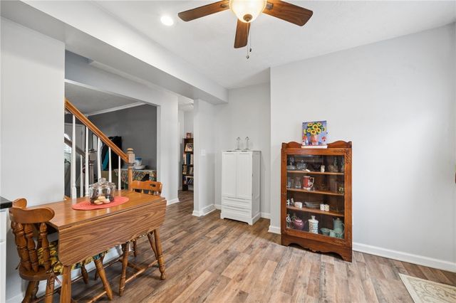 605 W Grant St, Houston, PA 15342