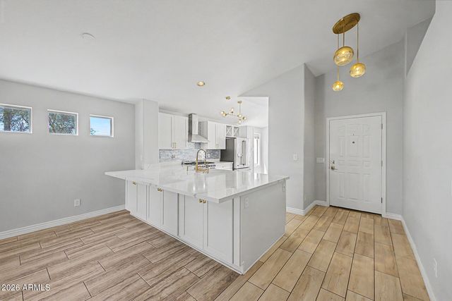 1687 E CHEYENNE Street, Gilbert, AZ 85296