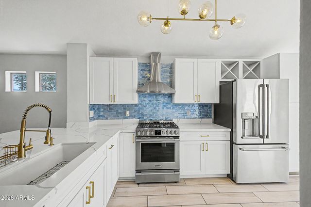 1687 E CHEYENNE Street, Gilbert, AZ 85296