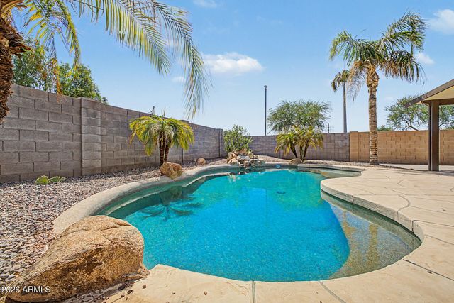 1687 E CHEYENNE Street, Gilbert, AZ 85296