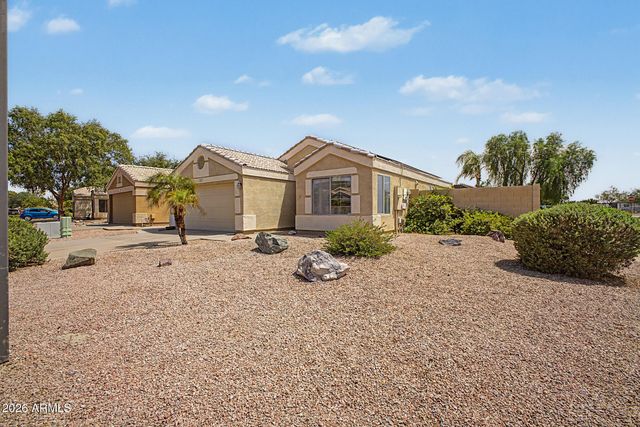 1687 E CHEYENNE Street, Gilbert, AZ 85296