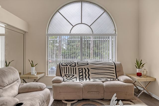 4941 Broadstone Circle, West Palm Beach, FL 33417