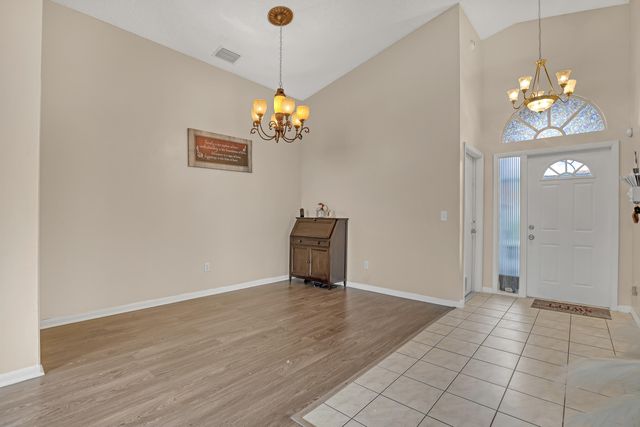 4941 Broadstone Circle, West Palm Beach, FL 33417
