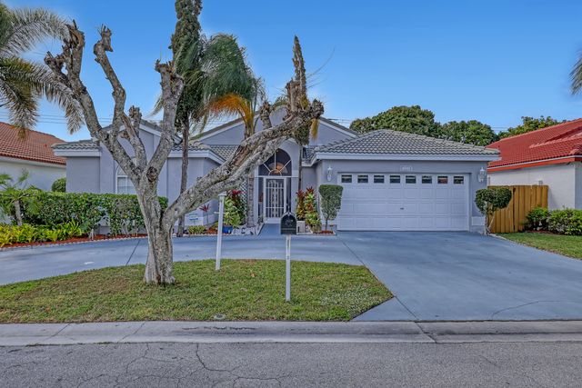 4941 Broadstone Circle, West Palm Beach, FL 33417