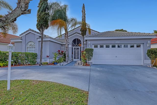 4941 Broadstone Circle, West Palm Beach, FL 33417