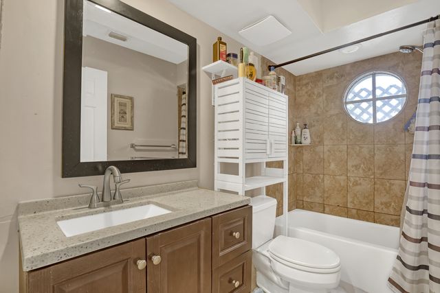 4941 Broadstone Circle, West Palm Beach, FL 33417