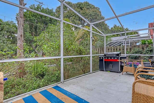 4941 Broadstone Circle, West Palm Beach, FL 33417