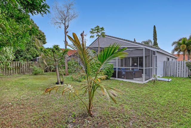 4941 Broadstone Circle, West Palm Beach, FL 33417