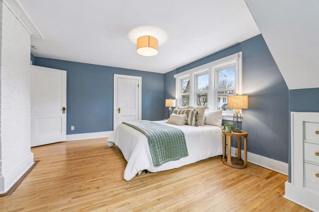 23 W 48th Street, Minneapolis, MN 55419