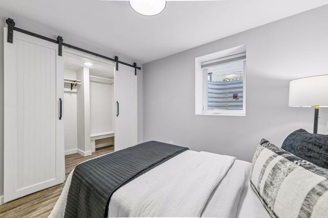 23 W 48th Street, Minneapolis, MN 55419